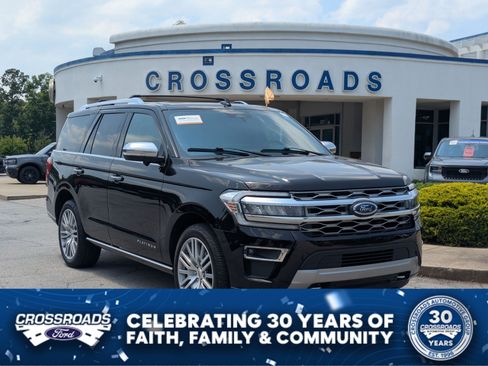 Used 2023 Ford Expedition Platinum AWD/4WD image 1