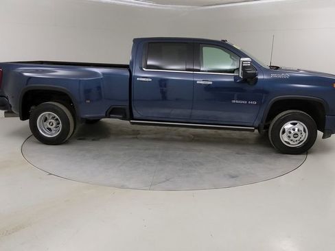 Used 2021 Chevrolet Silverado 3500 High Country image 12