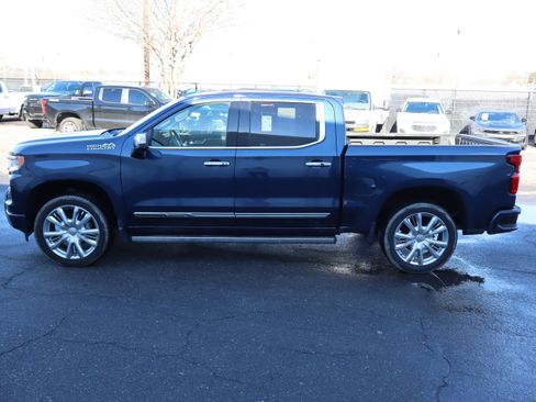 Used 2022 Chevrolet Silverado 1500 High Country w/ High Country Premium Package image 7