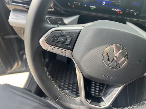 Used 2023 Volkswagen Taos S image 17