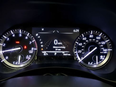 Used 2022 Toyota Highlander Limited AWD/4WD image 17
