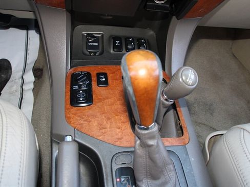 Used 2004 Lexus GX 470 AWD/4WD image 8
