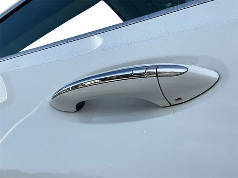 Used 2022 Buick Envision Preferred w/ Safety Package image 18