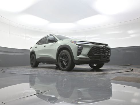 New 2026 Chevrolet Trax ACTIV FWD image 9