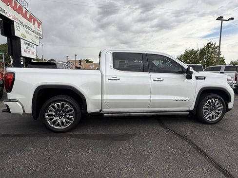Used 2024 GMC Sierra 1500 Denali Ultimate image 4