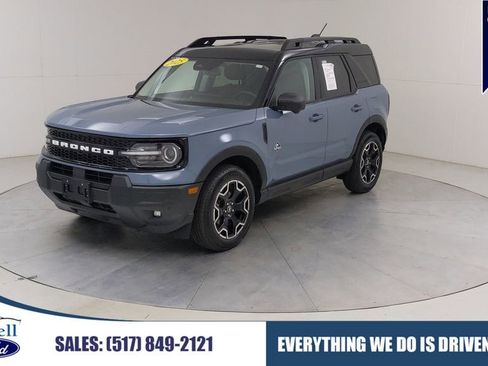 Certified 2025 Ford Bronco Sport Outer Banks w/ Outer Banks Tech Package+ AWD/4WD image 1