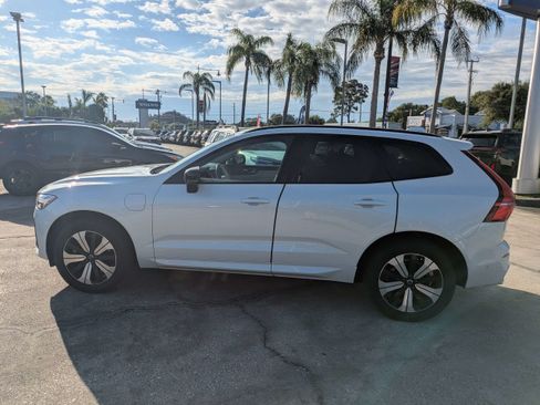 Used 2024 Volvo XC60 T8 Plus w/ Protection Package Premier AWD/4WD image 7