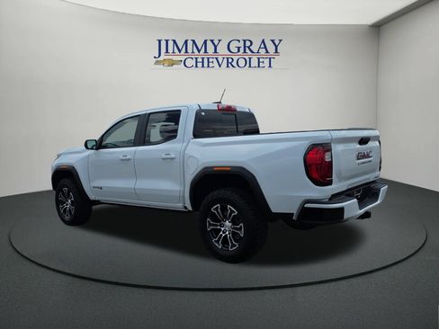Used 2024 GMC Canyon AT4 AWD/4WD image 3