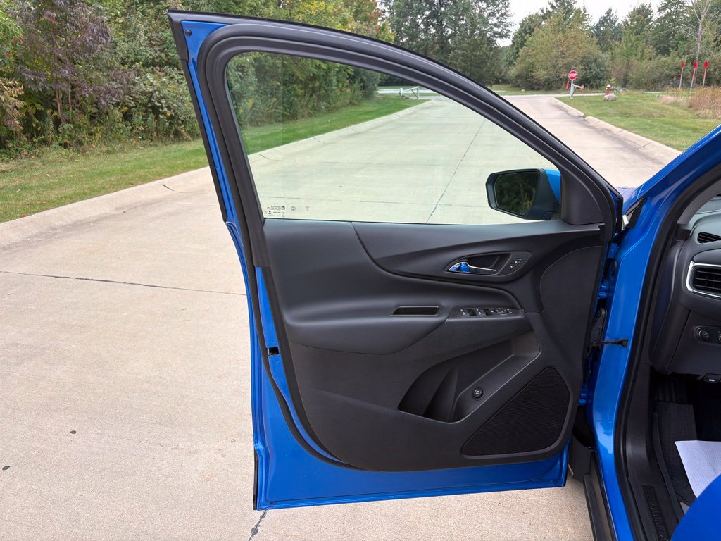 Used 2024 Chevrolet Equinox LT w/ LPO, Floor Liner Package FWD image 13