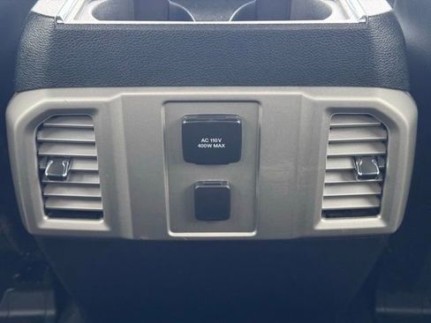 Used 2015 Ford F150 Lariat image 26