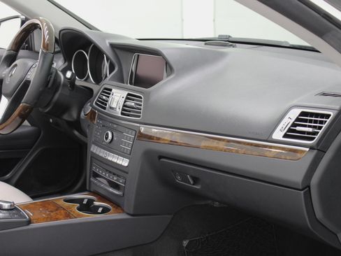 Used 2016 Mercedes-Benz E 400 Cabriolet w/ Premium 3 Package image 48