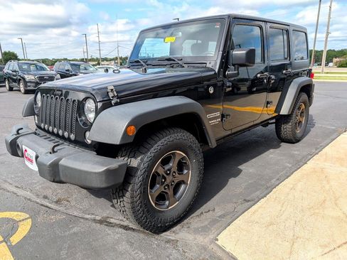Used 2017 Jeep Wrangler Unlimited Sport w/ Quick Order Package 24S image 4