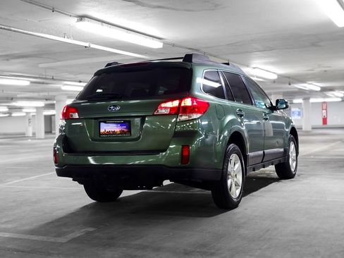 Used 2013 Subaru Outback 2.5i Premium image 7