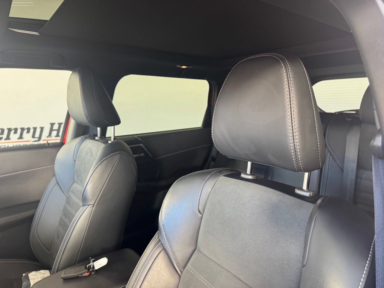 Used 2024 Mitsubishi Outlander SE FWD image 10