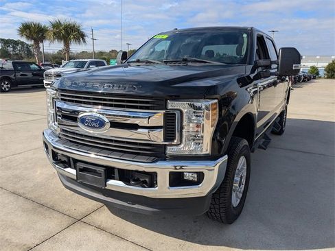 Used 2018 Ford F250 XLT w/ XLT Value Package image 7