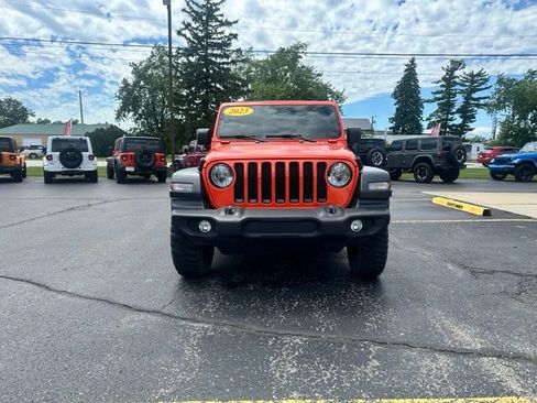 Used 2023 Jeep Wrangler Unlimited Sport AWD/4WD image 3