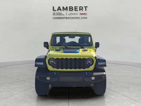 Used 2024 Jeep Wrangler Unlimited Rubicon 4xe w/ Technology Group AWD/4WD image 17
