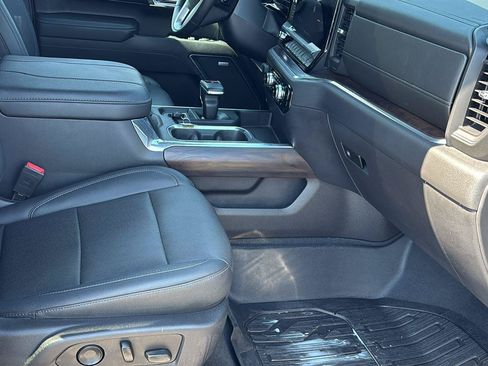 Certified 2023 GMC Sierra 1500 SLT w/ SLT Premium Package AWD/4WD image 22