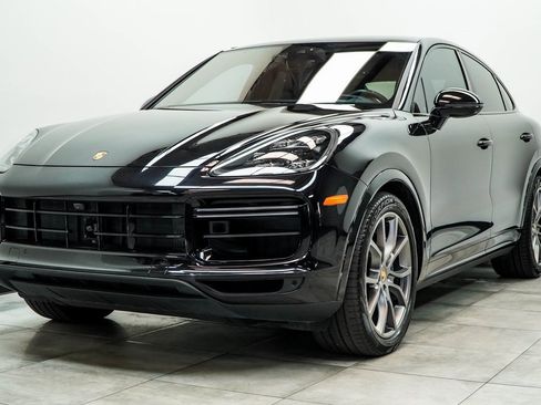 Used 2021 Porsche Cayenne Turbo image 8