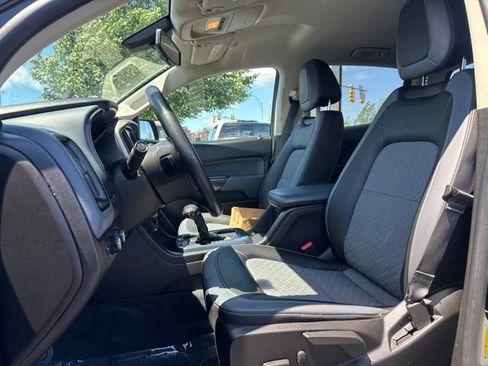 Used 2021 Chevrolet Colorado Z71 AWD/4WD image 10