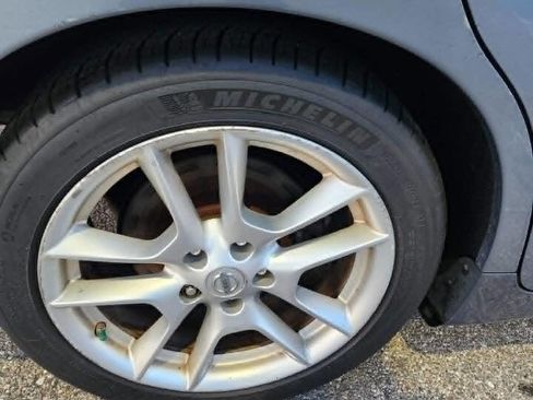 Used 2011 Nissan Maxima 3.5 S FWD image 29