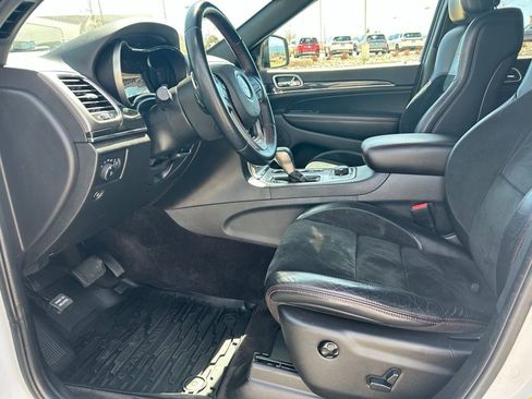 Used 2018 Jeep Grand Cherokee Trailhawk image 25