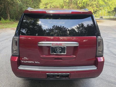 Used 2016 GMC Yukon XL Denali w/ Open Road Package AWD/4WD image 3
