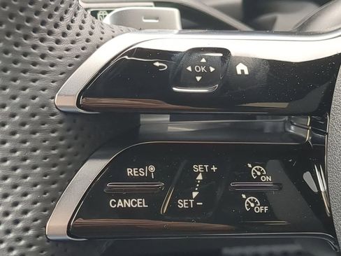 Certified 2025 Mercedes-Benz GLC 350e GLC 350e image 12