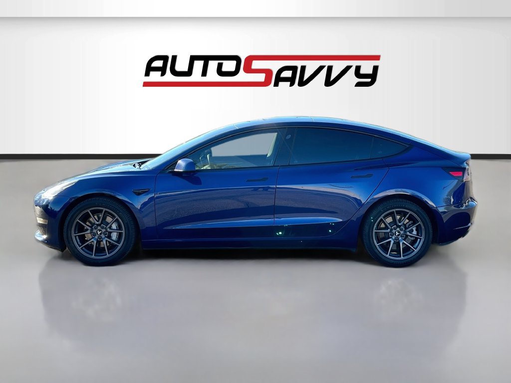 Used 2023 Tesla Model 3 Standard Range RWD image 4