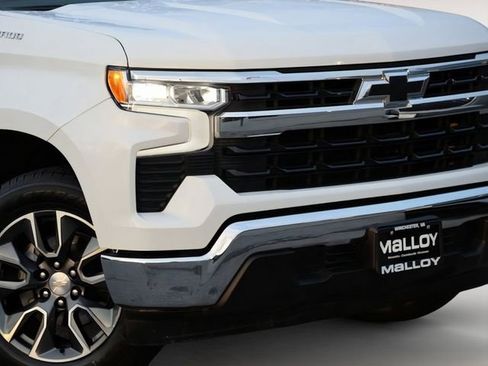 Used 2022 Chevrolet Silverado 1500 LT w/ Protection Package image 6