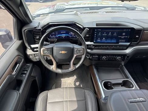 Certified 2024 Chevrolet Silverado 2500 High Country w/ High Country Premium Package AWD/4WD image 17