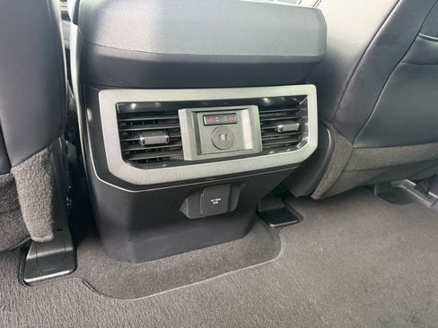 Used 2025 Ford F250 Platinum image 16