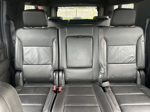 Used 2024 Chevrolet Suburban LT AWD/4WD image 48