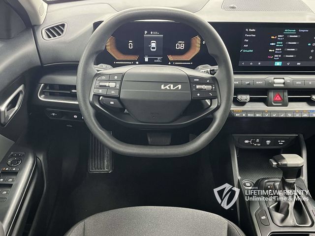 Used 2025 Kia K4 FWD image 19