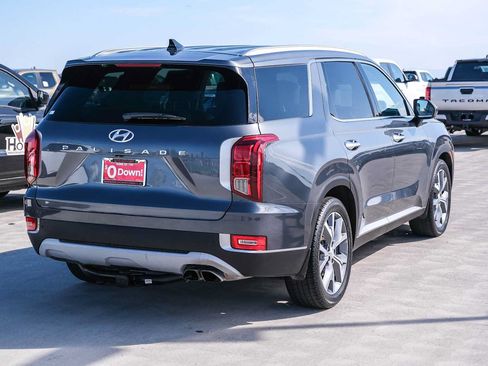 Used 2021 Hyundai Palisade SEL w/ Premium Package FWD image 4