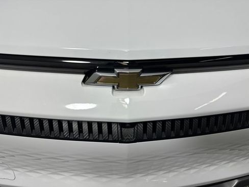 Used 2024 Chevrolet Equinox EV LT image 9