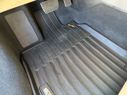 Certified 2025 Acura TLX w/Technology Package image 17