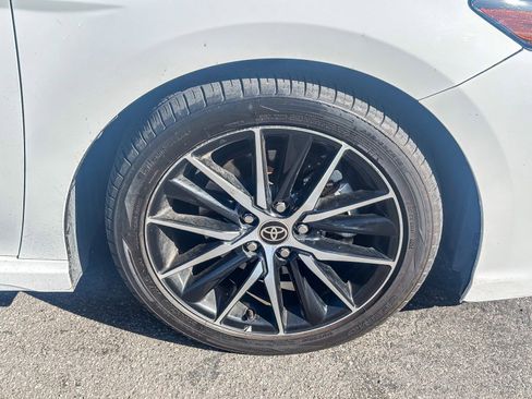 Used 2022 Toyota Camry SE w/ Audio Upgrade Package FWD image 10