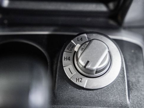 Used 2016 Toyota 4Runner SR5 image 25