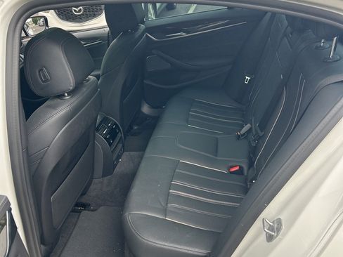 Used 2021 BMW 540i xDrive w/ M Sport Package AWD/4WD image 16