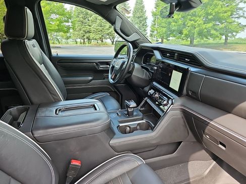 Used 2022 GMC Sierra 1500 AT4X AWD/4WD image 11