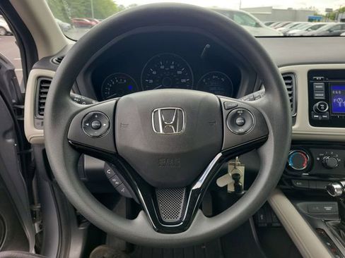 Used 2017 Honda HR-V LX image 31