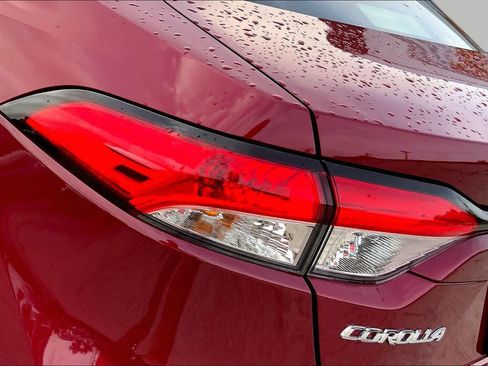Used 2026 Toyota Corolla LE FWD image 28