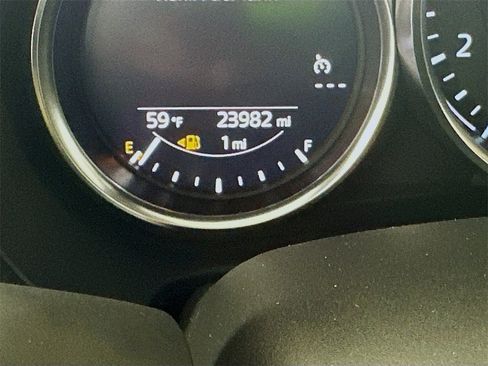 Used 2017 MAZDA MX-5 Miata RF Grand Touring image 15