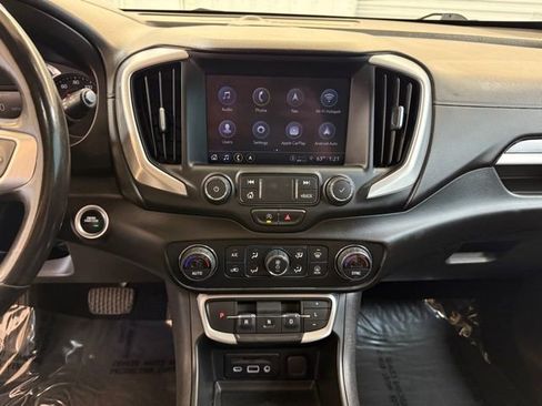 Used 2022 GMC Terrain SLT w/ Infotainment Package II image 28