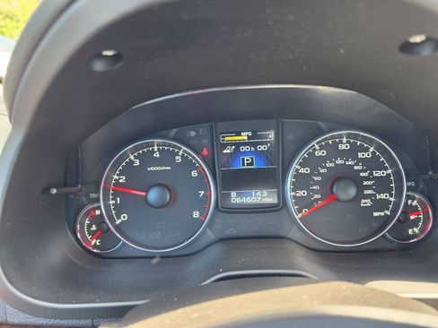 Used 2013 Subaru Legacy 2.5i Limited w/ Popular Pkg 2 AWD/4WD image 17