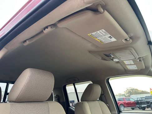 Used 2016 Nissan Frontier SV w/ SV Value Truck Package image 32