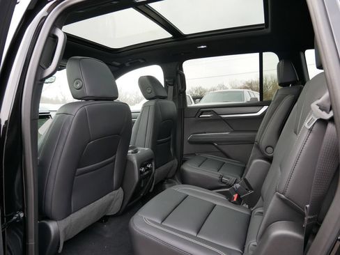 New 2026 GMC Acadia Elevation w/ Black Edition AWD/4WD image 8
