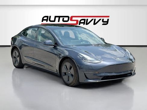 Used 2023 Tesla Model 3 Standard Range RWD image 1