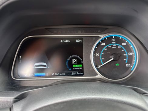 Used 2023 Nissan Leaf SV Plus FWD image 17